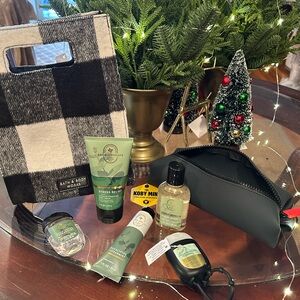 Men’s Body Care Set w/Toiletry & Gift Bag